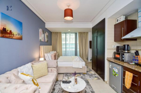 Luxury Escapes - Modern Studio Apt - Metro, Beach & Mall mins away